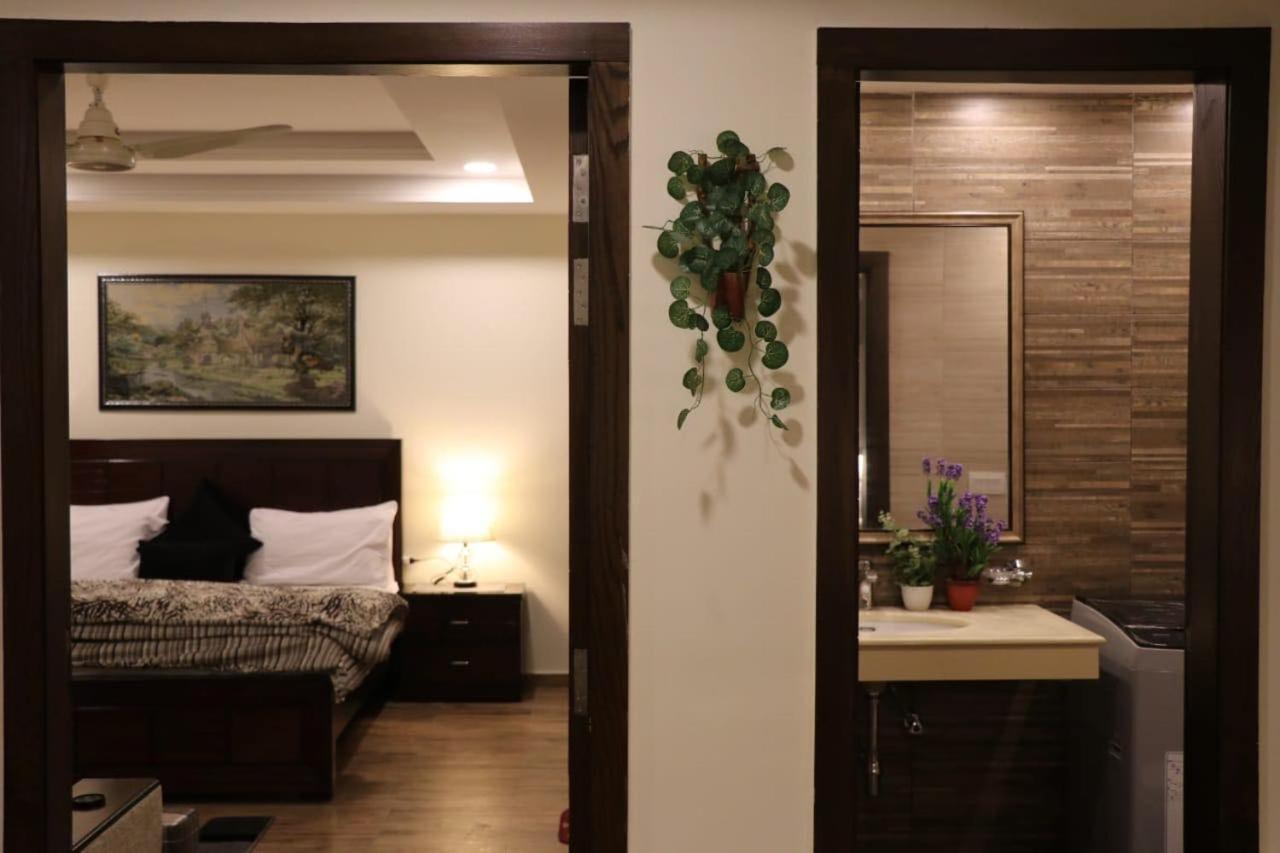 Elegant & Charming One Bed Apartment In Bahria Town Rawalpindi Eksteriør billede